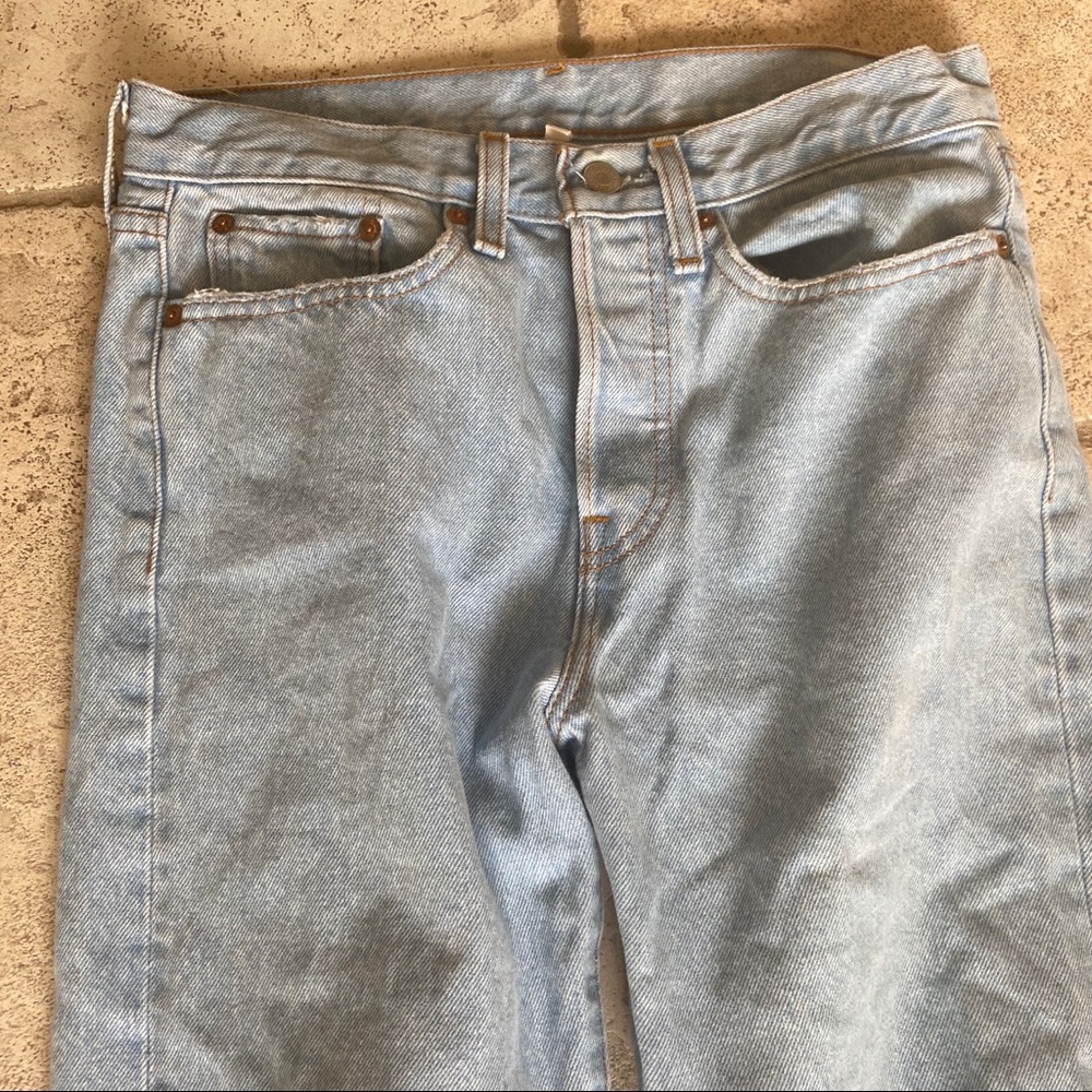 Levi’s - Picture 5 of 7